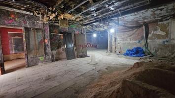 Local comercial en venta en Alicante, Altozano photo 0