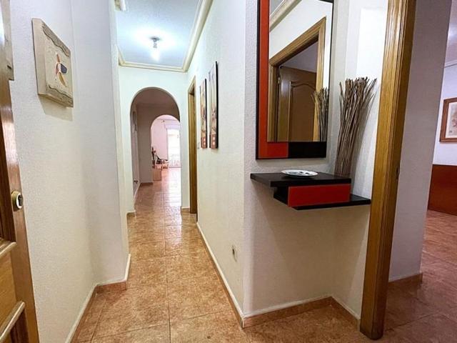 Apartamento en venta en Torrevieja, Playa de los locos photo 0