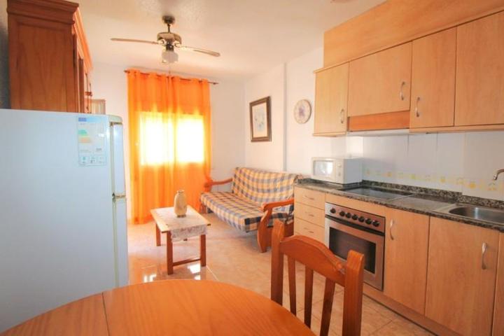 Apartamento en venta en Torrevieja, Habaneras photo 0