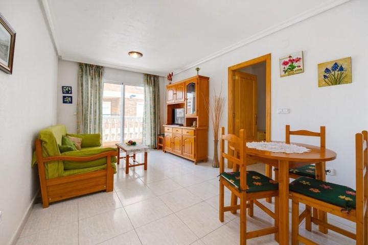Piso en venta en Torrevieja, Baix Segura photo 0