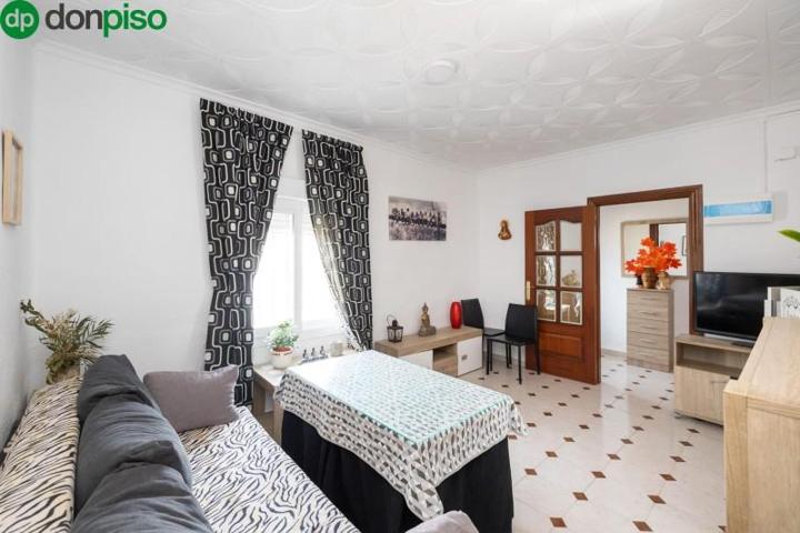 Piso en venta en Granada, Zaidin photo 0