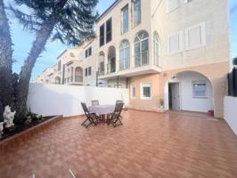 Apartamento en venta en Torrevieja photo 0