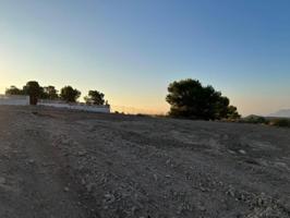 Terreno en venta en Alicante photo 0