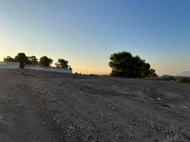 Terreno en venta en Alicante photo 0