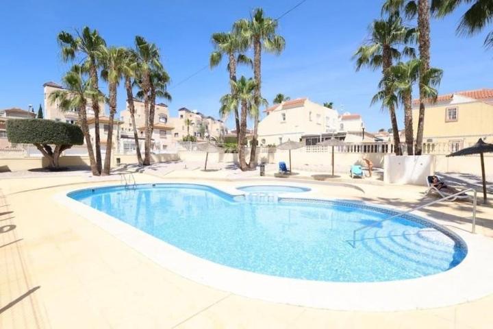 Bungalow en venta en San Miguel de Salinas photo 0