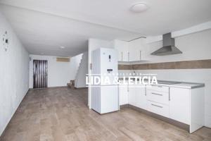 Casa en venta en Alcalá de Guadaira, Santa Lucia photo 0