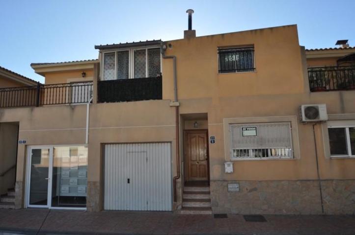 Casa en venta en Pinoso, Comunidad valenciana photo 0