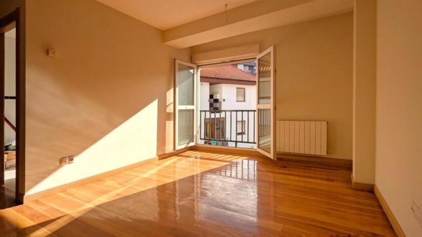 Piso en venta en Torrelavega, Centro photo 0