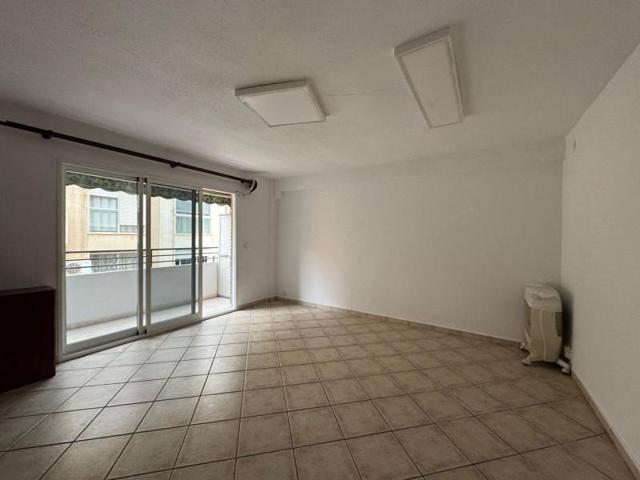 Apartamento en venta en Alicante photo 0