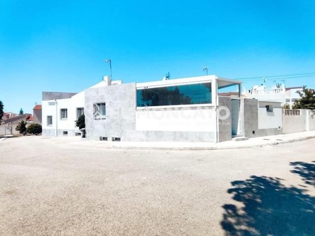 Adosada en venta en Guardamar del Segura, Urbanizaciones photo 0