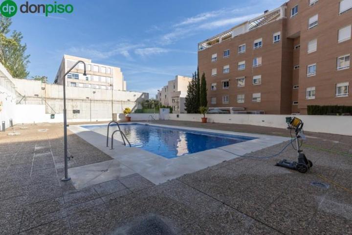Apartamento en venta en Granada, El serrallo photo 0