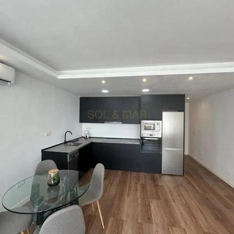 Apartamento en venta en Torremolinos, Centro photo 0