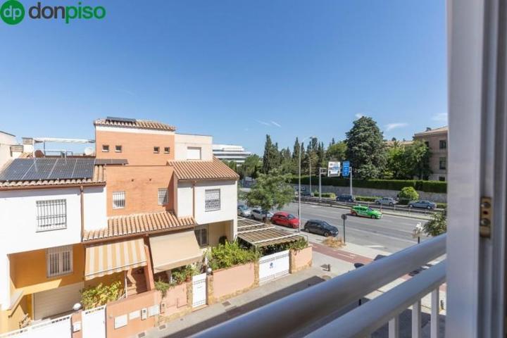 Piso en venta en Granada, Parque almunia photo 0