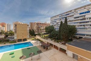 Apartamento en venta en Alicante, Playa de San Juan photo 0