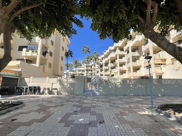 Piso en venta en Torremolinos, Calle Nerja, 29620 photo 0