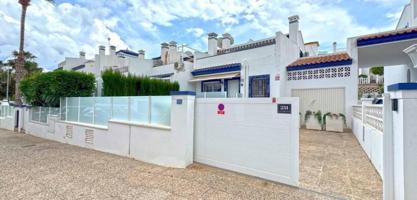 Adosada en venta en Orihuela Costa, Villamartín-Las Filipinas photo 0