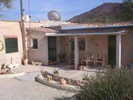 Casa con terreno en venta en Pinoso, Comunidad valenciana photo 0