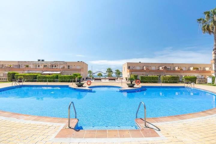 Planta baja en venta en Cubelles, Maritim photo 0