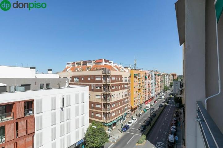 Piso en venta en Granada, Camino de ronda photo 0