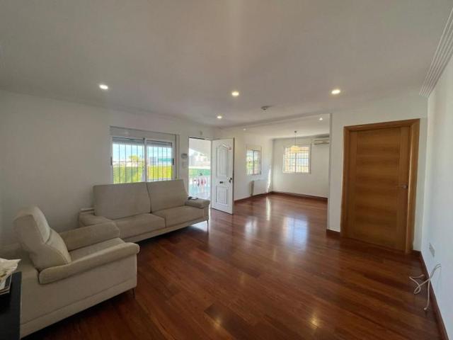 Bungalow en venta en Torrevieja, Los balcones photo 0