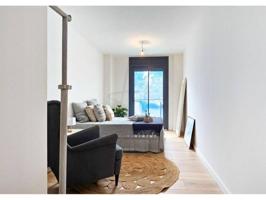 Piso en venta en Cornellà de Llobregat, La Gavarra photo 0