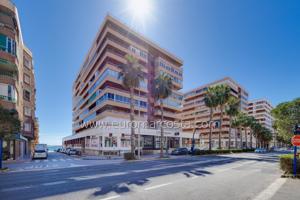 Apartamento en venta en Torrevieja, PLAYA photo 0