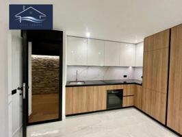 Piso en venta en Alicante, Centro photo 0