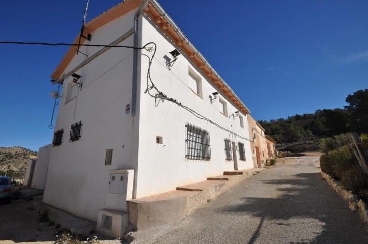 Casa con terreno en venta en Monovar-Monover, Comunidad valenciana photo 0
