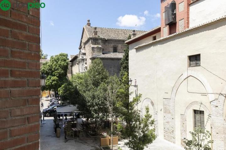 Piso en venta en Granada, Centro photo 0