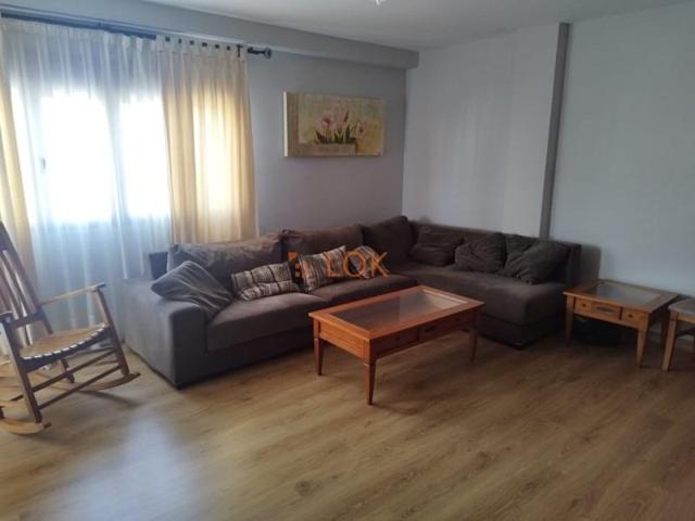 Piso en venta en Málaga, Los Guindos - Parque Mediterráneo - Santa Paula photo 0