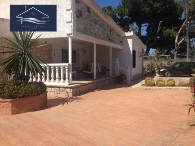 Chalet en venta en Mutxamel, Centro photo 0