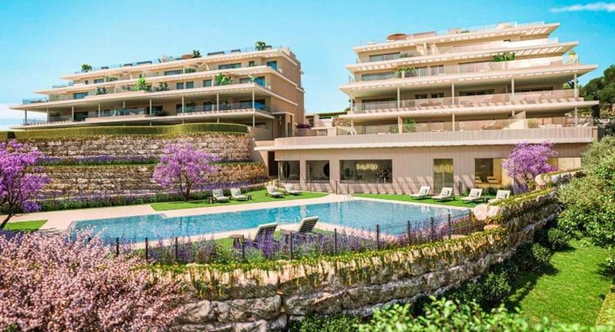 Apartamento en venta en Estepona, Estepona photo 0