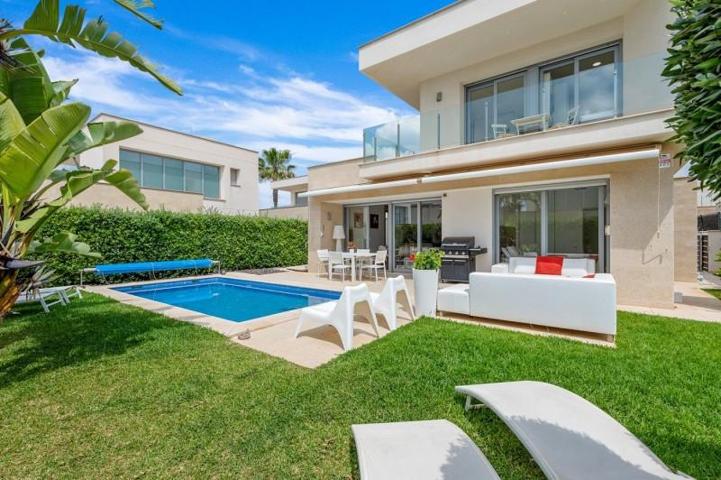 Chalet en venta en Orihuela Costa, Villamartin photo 0