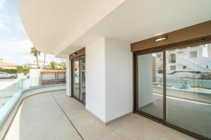 Apartamento en venta en Orihuela Costa, Playa Flamenca photo 0