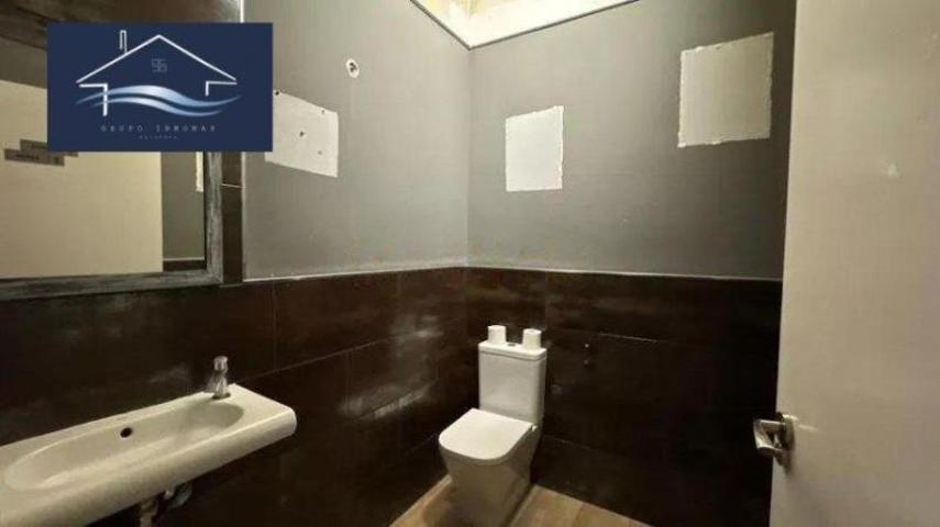 Local comercial en venta en Alicante, Benalua photo 0
