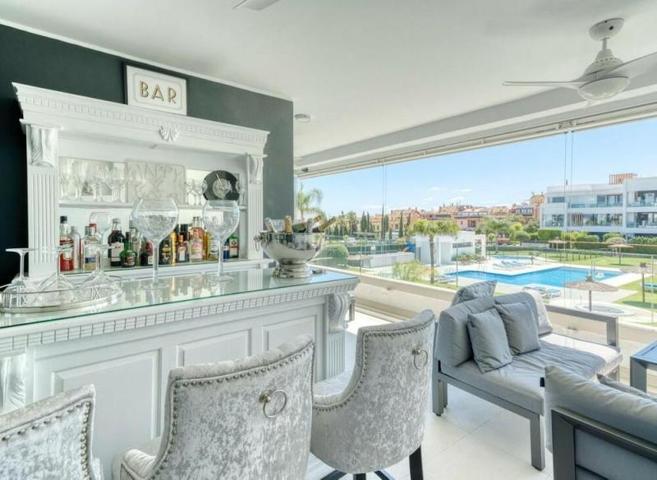 Apartamento en venta en Estepona, Estepona East - Bel Air photo 0