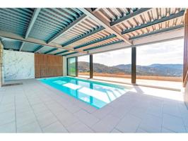 Casa en venta en Torrelles de Llobregat, Torrelles de Llobregat photo 0