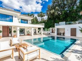 Chalet en venta en Marbella, Marbella Este - Elviria photo 0