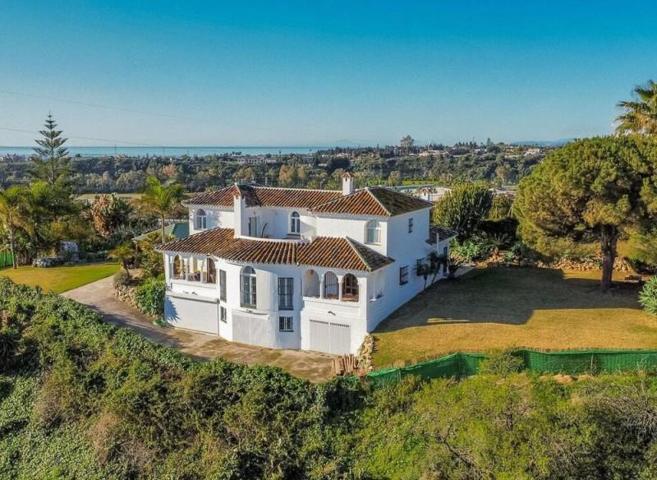 Chalet en alquiler en Estepona, Estepona East - El Padron photo 0