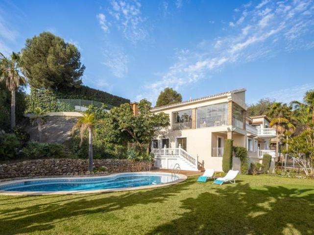 Chalet en alquiler en Estepona, Estepona East - El Paraiso photo 0