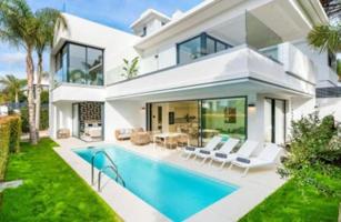 Chalet en alquiler en Marbella, Marbella Golden Mile - Rio Verde Playa photo 0