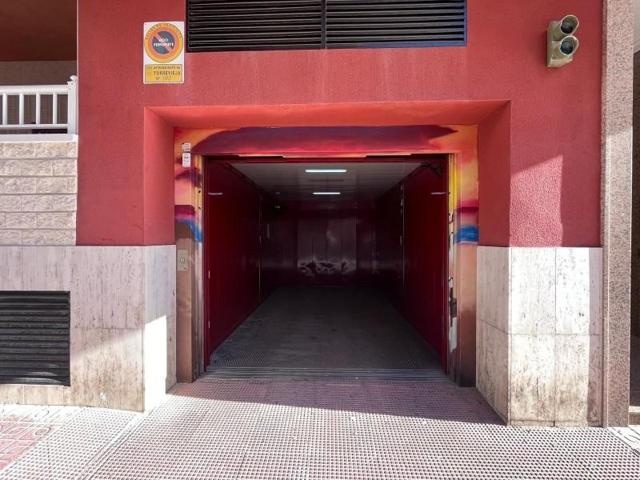 Garaje en venta en Torrevieja photo 0