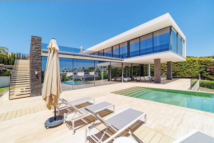 Chalet en alquiler en Marbella, Nueva Andalucia photo 0