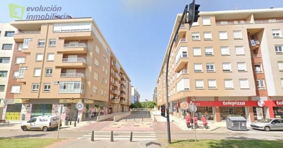 Parking en venta en Burgos, Universidad photo 0