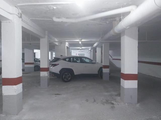 Garaje en venta en Alicante, Altozano photo 0