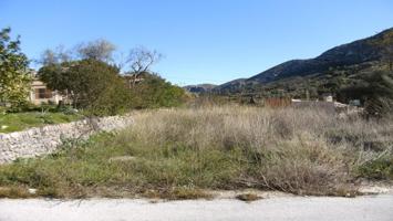 Terreno en venta en Llosa de Camacho photo 0