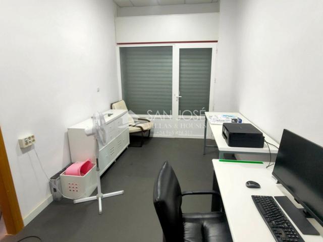 Local comercial en venta en Aspe, Serranica photo 0