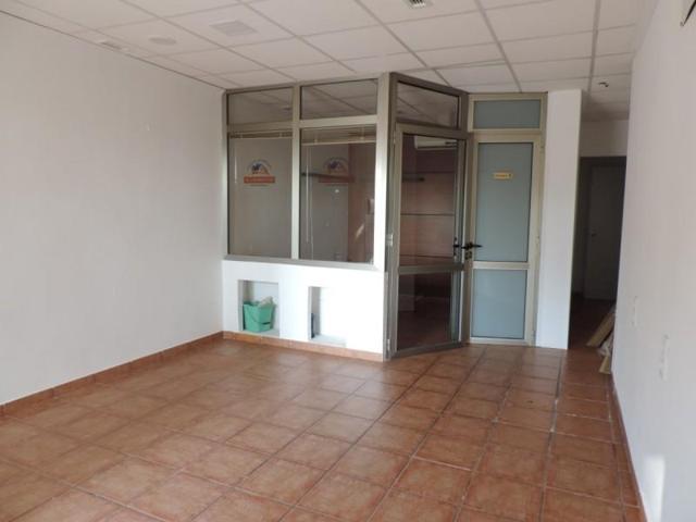 Local comercial en venta en Roquetas de Mar, Centro sur photo 0