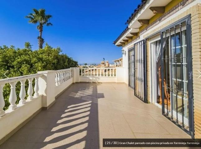 Adosada en venta en Torrevieja, Aguas Nuevas photo 0