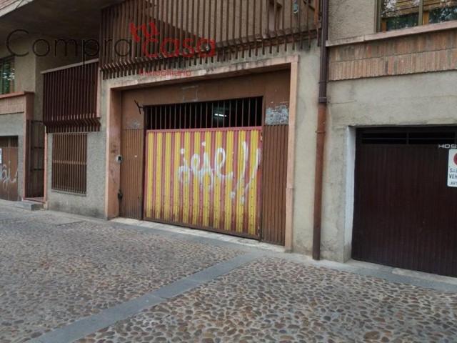 Garaje en alquiler en Segovia, Casco antiguo photo 0